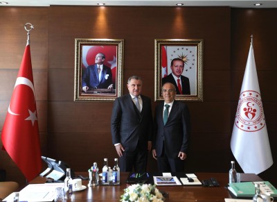Federasyon Başkanımız Murat Kocakaya’dan Gençlik ve Spor Bakanımız Sayın Osman Aşkın Bak’a Ziyaret