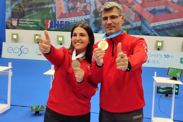 Avrupa'nın Zirvesindeyiz!